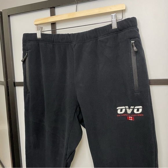𝅺[xl] OVO NWT Men’s Black Canada Flag Primaloft Lightweight Fleece Sweatpant - Picture 4 of 13